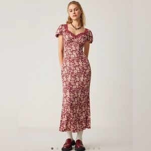 CIDER V-Neck Floral Lace Mermaid Maxi Dress Maroon Large